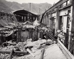 被爆後の三菱兵器茂里町工場（爆心地から1.4km）の画像