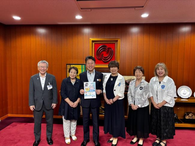 表敬【国際ソロプチミスト諫早】の写真
