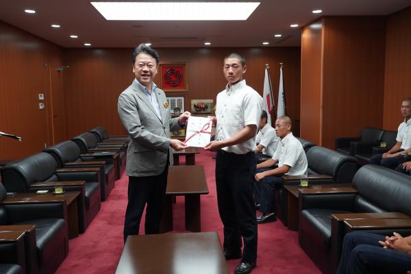表敬3