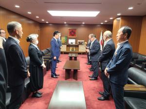 議長の提言読み上げ