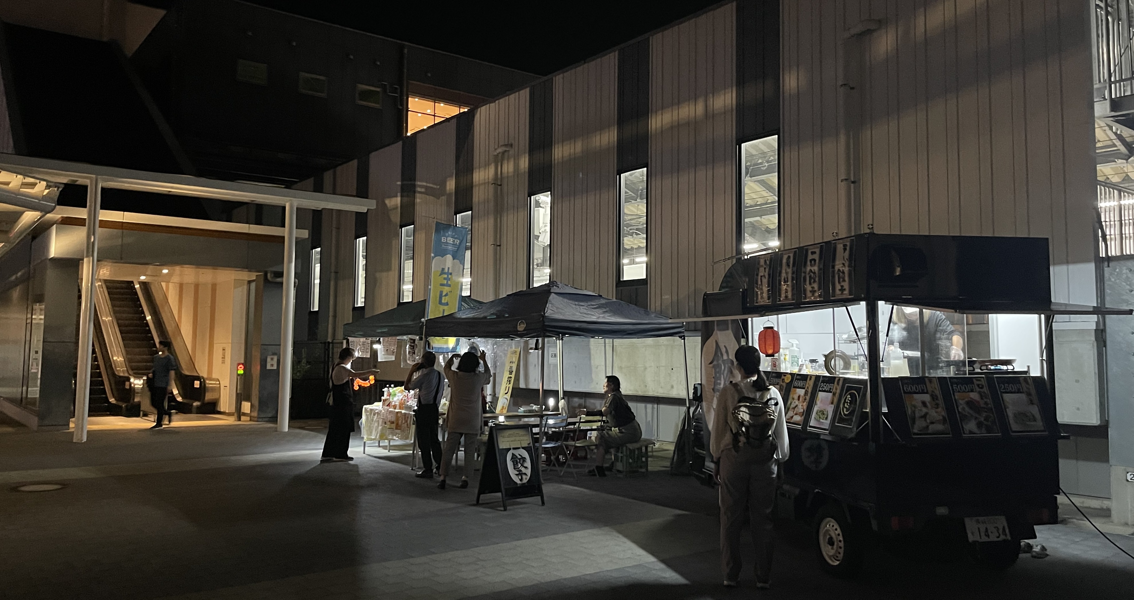 ケータリングカーの様子