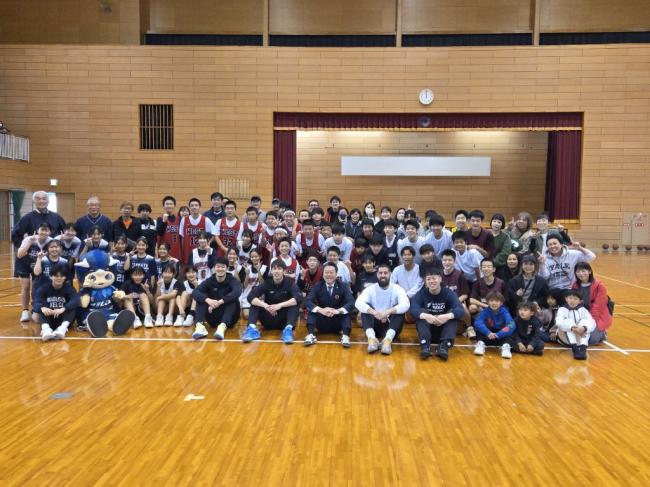 プロスポーツ連携・交流事業（長崎ヴェルカ バスケットボール教室）写真