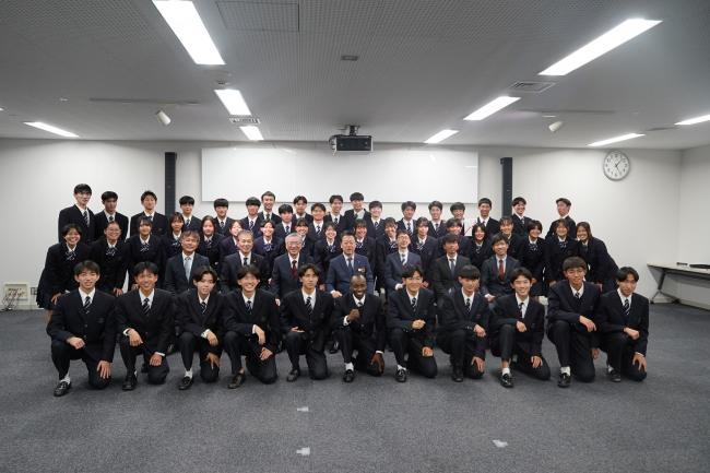 表敬【鎮西学院高等学校】　写真