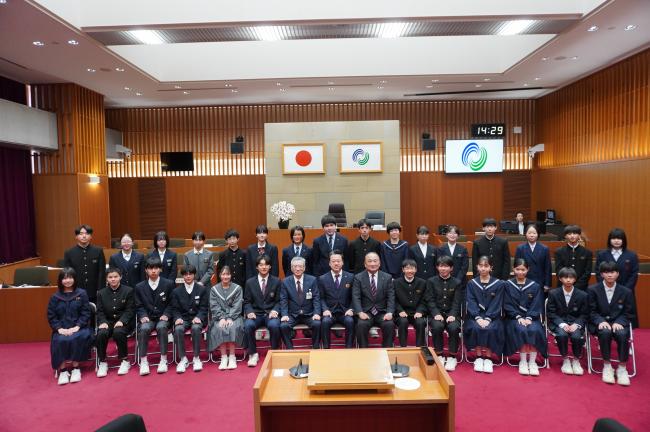 令和7年度　諫早市立中学校子ども議会　写真