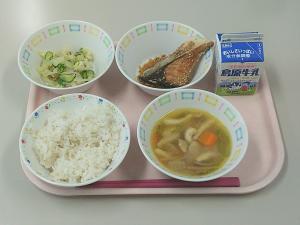 東部中学校