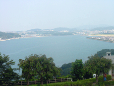 のぞみ公園からの見える海や空の景色の写真