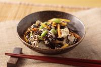 彩り豊かなひじきと豆腐のサラダ