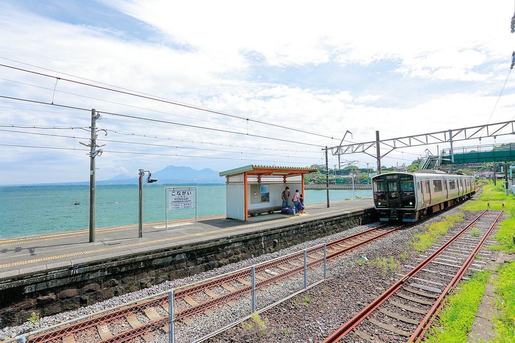 写真：小長井駅の風景