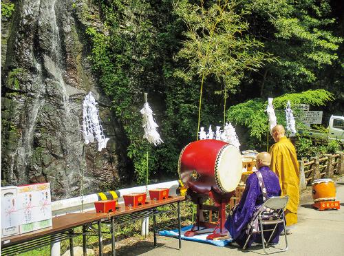 写真：多良岳・轟峡山開き安全祈願祭の風景