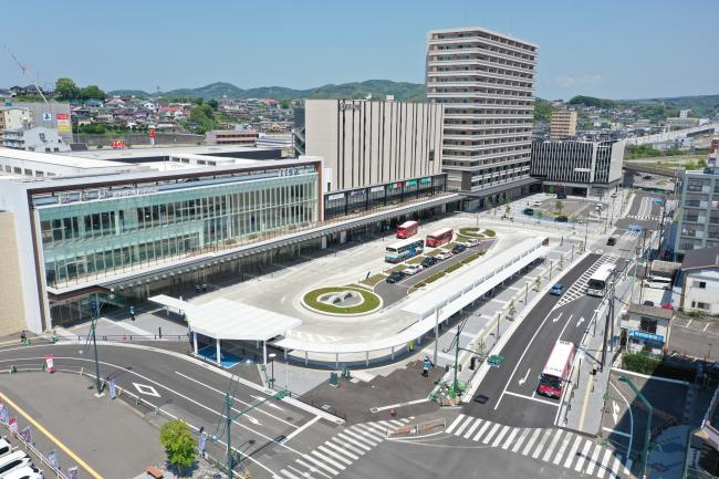 諫早駅東口交通広場の写真