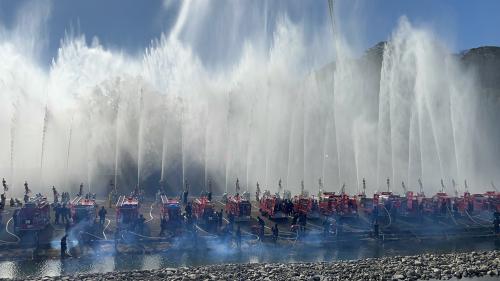 諫早市出初式放水会場